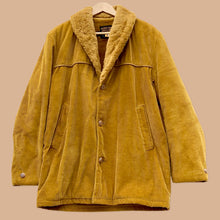 Load image into Gallery viewer, 1970&#39;s Pacific Trail brown corduroy coat
