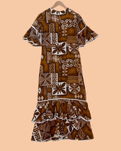 Load image into Gallery viewer, 1960&#39;s Hawaiian dress with ruffled sleeves and bottom detail
