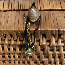 Load image into Gallery viewer, 1950&#39;s Wicker Basket purse
