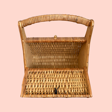 Load image into Gallery viewer, 1950&#39;s Wicker Basket purse
