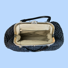 Load image into Gallery viewer, 1960’s Woven purse
